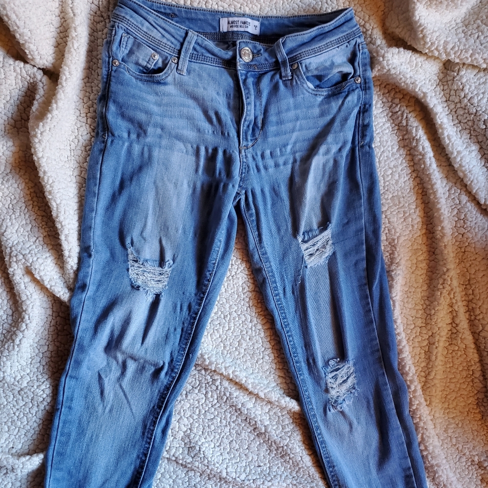 Almost Famous Mid Rise Distressed Jeans - Picture 3 of 8
